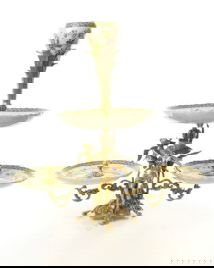 Platou mare din portelan cu decoratiuni cu ingerasi din bronz