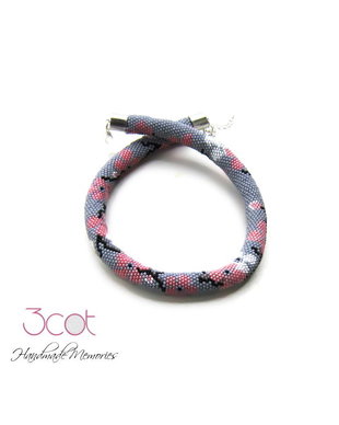 Colier handmade, crosetat cu margele de nisip - Flori de Cires