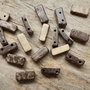 Margele/conectori lemn cocos, 2 gauri, 12x6 mm (10 buc)