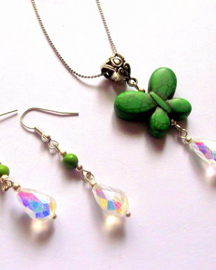 set cu howlite verde si cristale 38915