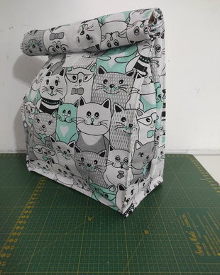 Lunchbag lavabil - gentuță pt prânz - PISICI MENTA