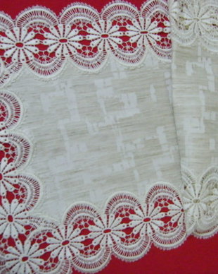 Traversa shantung cu dantela