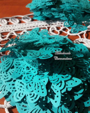Confetti fluturi