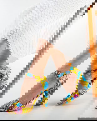 Sandale Pooja Galbene