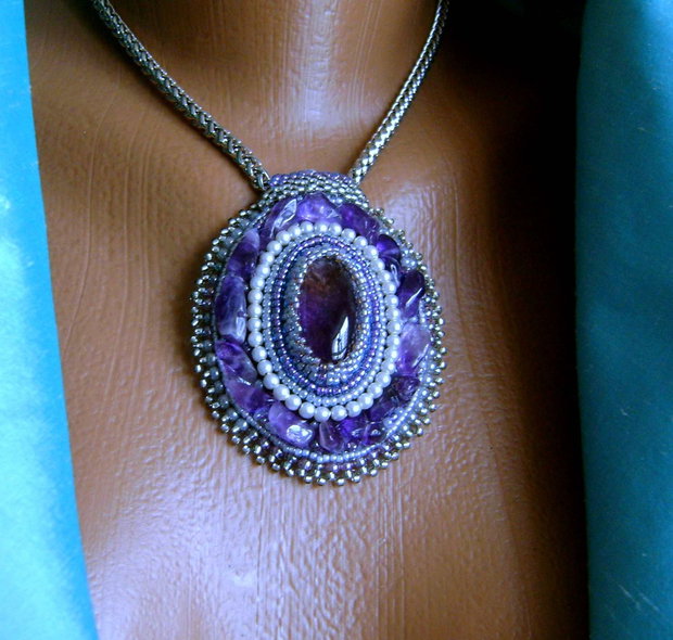 Set Amethyst natural, pandantiv mare si cercei inclusi