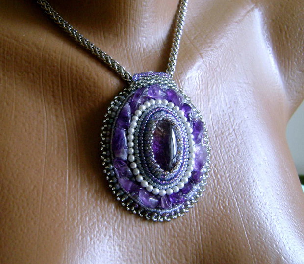 Set Amethyst natural, pandantiv mare si cercei inclusi