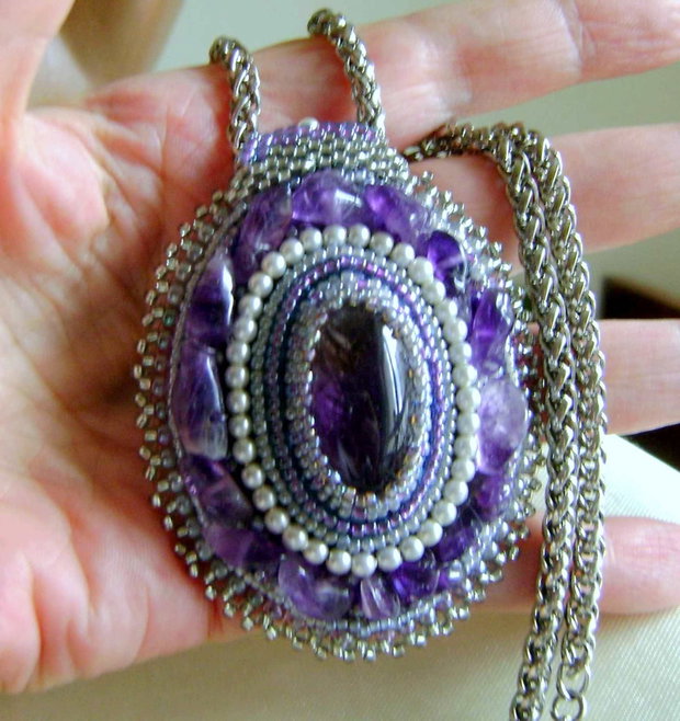 Set Amethyst natural, pandantiv mare si cercei inclusi