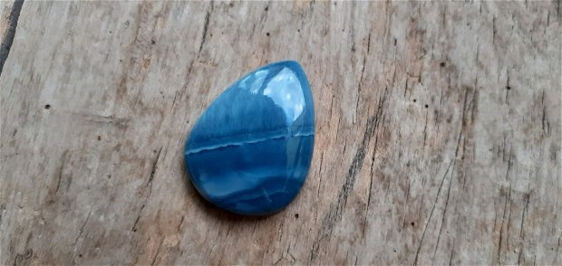 Cabochon opal albastru, 33x24 mm