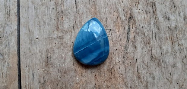 Cabochon opal albastru, 33x24 mm