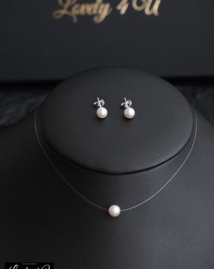 Set cu perle albe Swarovski
