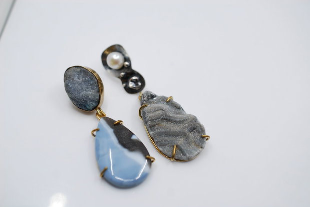Cercei din alama placata cu aur, argint si pietre naturale, cercei lungi argint, cercei statement, cercei handmade