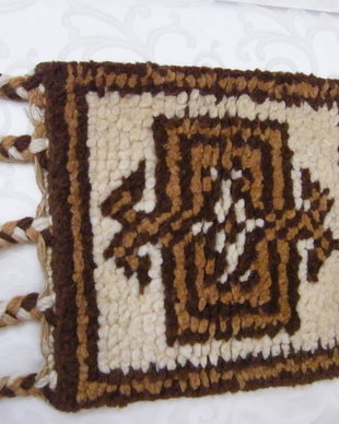 Nou-covoras rustic din lana