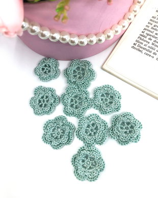 Floricele crosetate manual