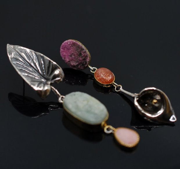 Cercei asimetrici din argint, aquamarin brut, piatra soarelui, calcit de cobalt si opal roz, cercei lungi argint, cercei statement, cercei handmade