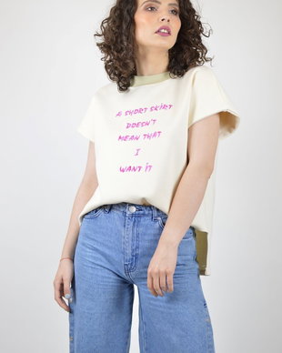 TRICOU FEMINISTSHIRT A SHORT SKIRT
