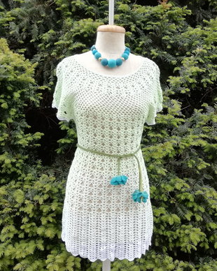 Rochita de vara, plajă verde menta