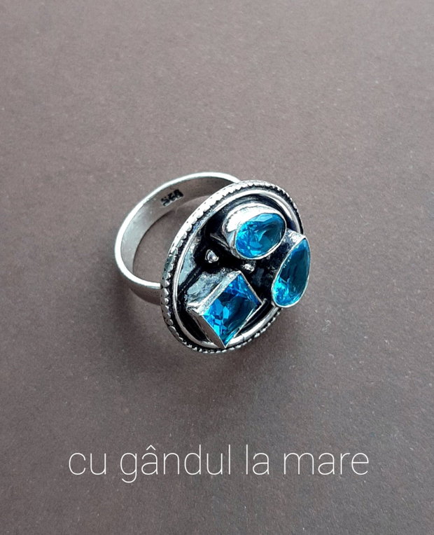 Inel argintat 925 cu cristale Aquamarine