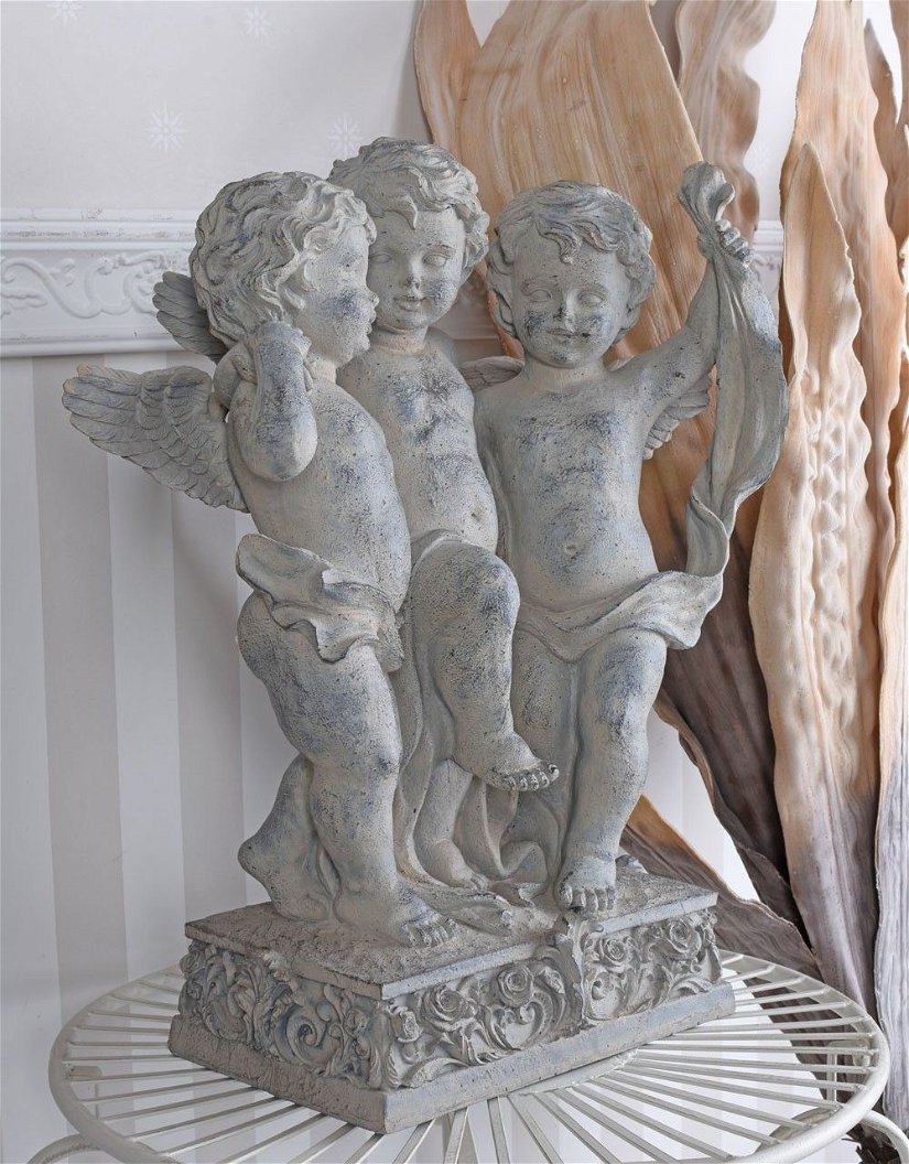Statueta de gradina cu trei ingerasi din rasini speciale