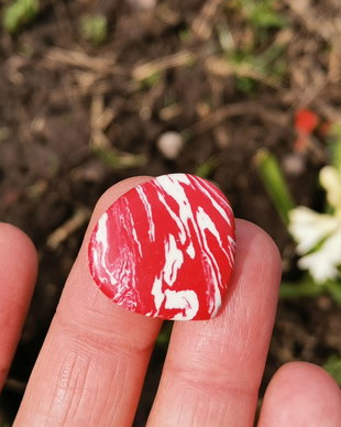Cabochon red jasp