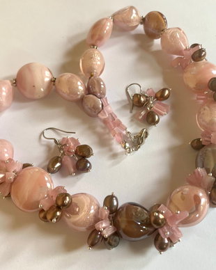 PINK ROSES-murano,perle de cultura,cats eye