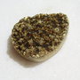 Pandantiv lacrima din cuart druzy auriu (provenienta America) aprox 35x28x9.3 mm