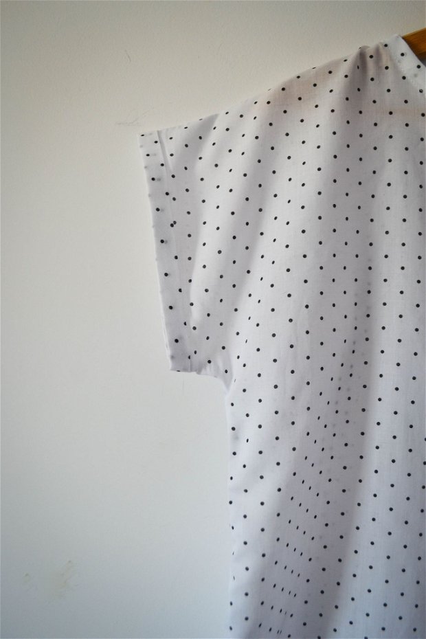 Bluză din batist de bumbac cu buzunar aplicat