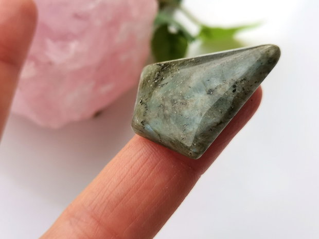 Cabochon labradorit