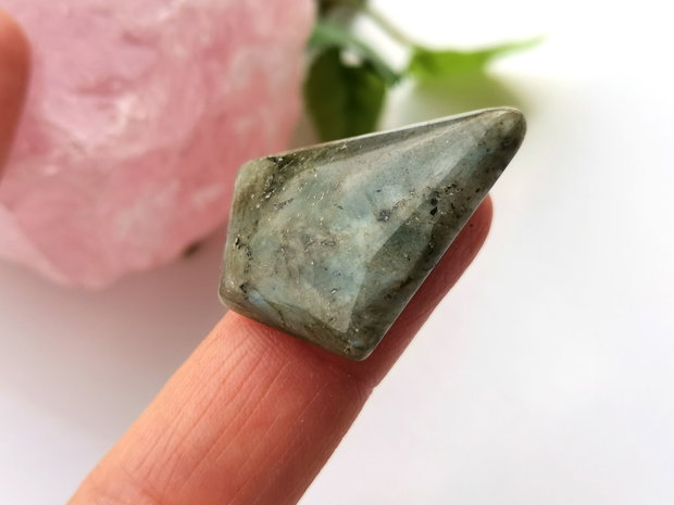 Cabochon labradorit