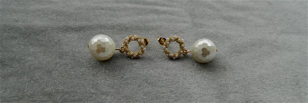 Cercei cu perle faţetate ivoire tip Mallorca