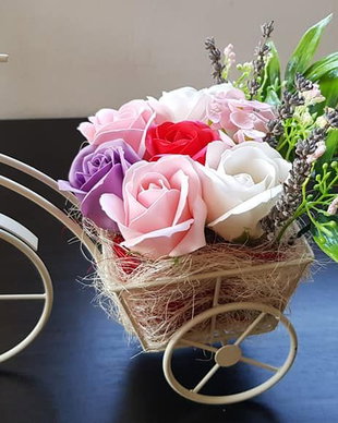 Aranjament floral bicicleta