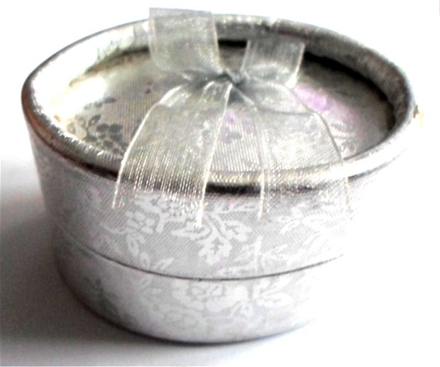 Cutie bijuterii cadou inel oval argintie cu fundita argintie