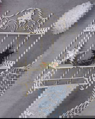 Cuier din fier forjat antik white