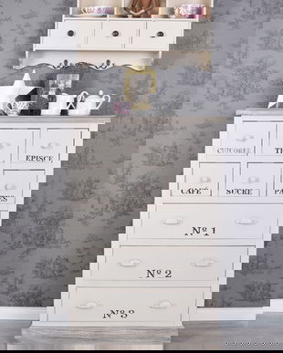 Comoda din lemn masiv alb cu blat bej si noua sertare