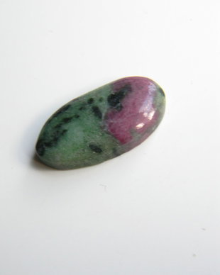 Caboson ruby zoisite (AV3)