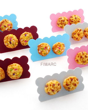 Cookies - cercei pe ureche