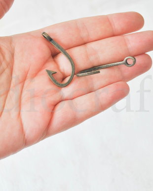 Fish hook bronz
