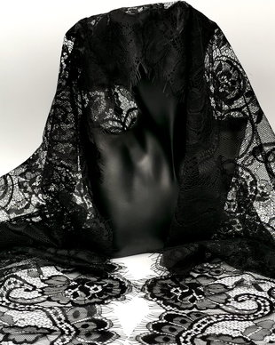 Esarfa dantela neagra PRECIOUS CHANTILLY - JOLIE
