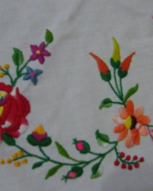Mileu broderie ungureasca 45 cm