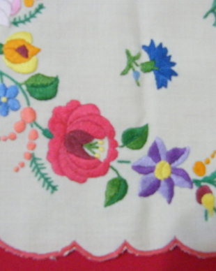 Mileu broderie ungureasca 72 cm