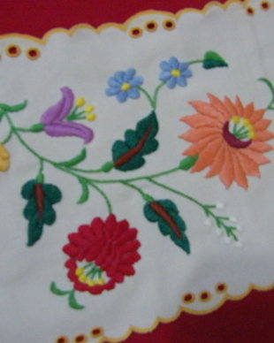 Mileu broderie ungureasca 65 cm