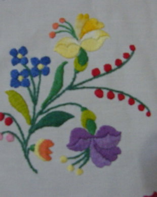 Mileu broderie ungureasca 65 cm