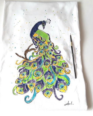 Tricou de dama pictat manual cu paun