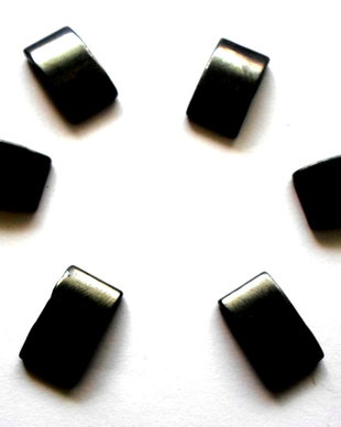 Margele magnetice dreptunghi negre