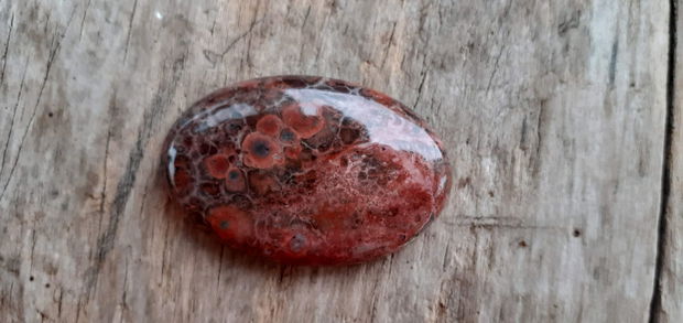 Cabochon poppy jasper, 41x27 mm