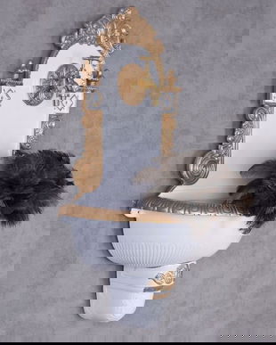 Cismea alba cu auriu de perete