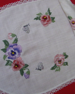 Mileu brodat manual 86/38 cm