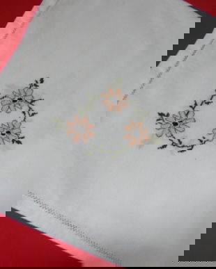 Napron broderie cruciulite