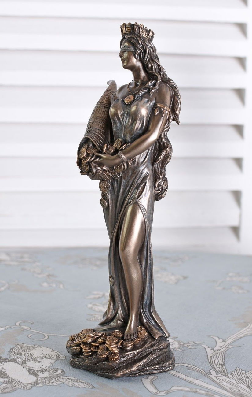Statueta mare cu Zeita Fortuna