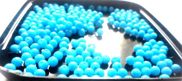 Margele plastic blue 4 mm
