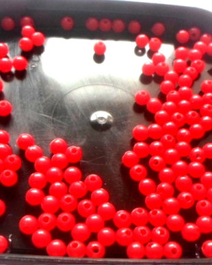 Margele plastic rosu 4 mm